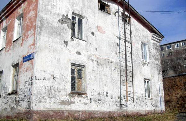 По документам, в этом строении по ул. Рябиковская, 66 был сделан ремонт. Интересно, сколько денег было отмыто на таком «ремонте»?