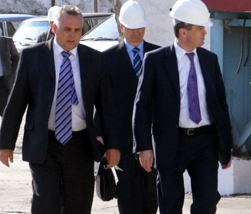 Суд вернул мэра Григория Крутикова (слева) жителям Дальнегорска, Александр Теребилов (справа). Фото www.dalnegorsk.ru