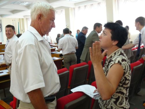 Экс-глава поселка Шахтинский Елена Логинова обратилась к краевому депутату Леониду Голубу за защитой прав эвенков