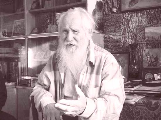 В 2006-м, в день 95-летия В. Сысоева, мы, журналисты «Суворовского натиска», пришли к нему домой поздравить с юбилеем...