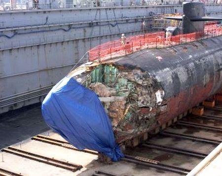 «Обвиняемая» американская подлодка «Сан-Франциско» столкнулась со скалой в 2005 году