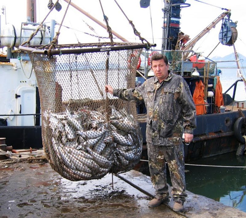 Гендиректор ОАО «Северо-Курильская база сейнерного флота» («СК БСФ») Александр Литвиненко