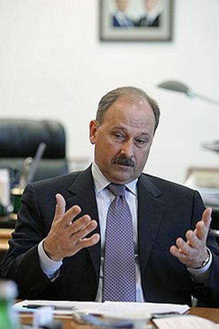 Глава ВЭБ Владимир Дмитриев ищет помощи в решении проблем «Амурметалла». Фото: Юрий Мартьянов / Коммерсантъ