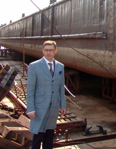 Олег Сысков, гендиректор ОАО «Амур-Порт» вернулся не к ржавому корыту, а к запущенному флоту.