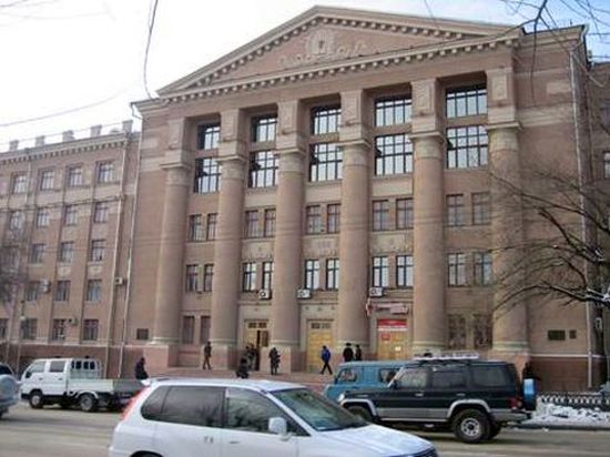 В этом «расстрельном» списке оказался Дальневосточный государственный медицинский университет (на фото)